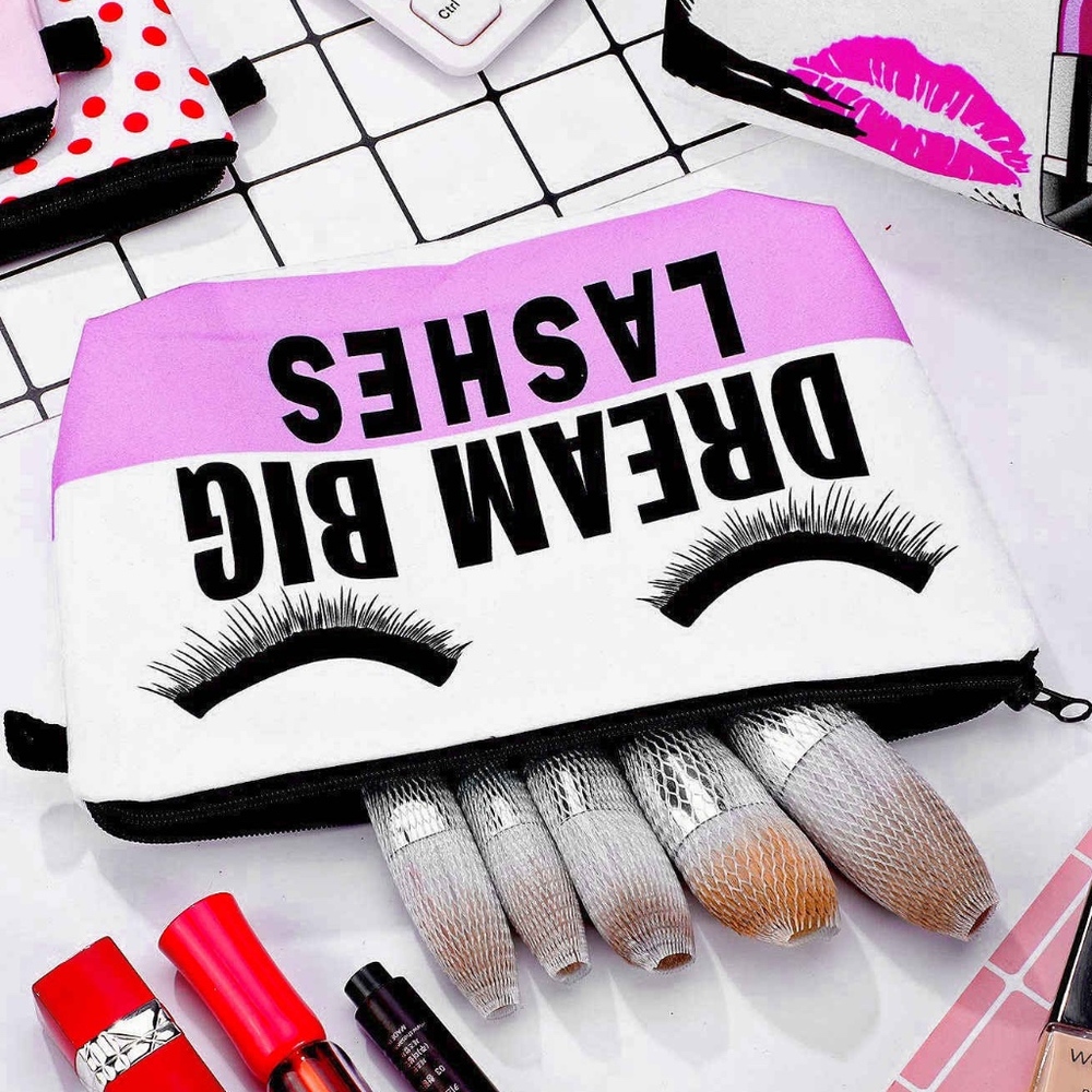 Awesome "Lashes" Clutch/Makeup Bag NWT - Picture 3 of 6
